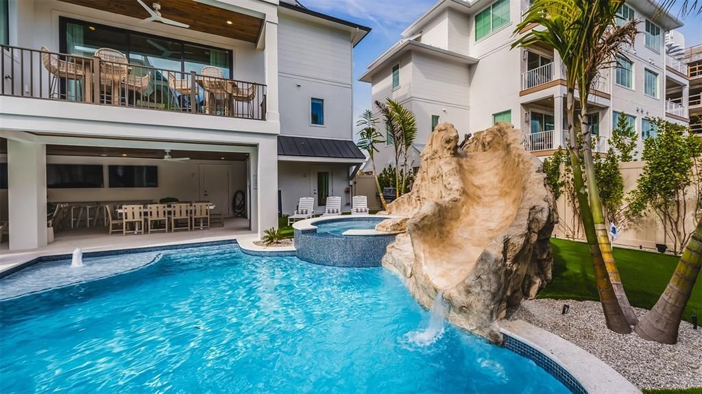 For Sale: $4,500,000 (5 beds, 5 baths, 3891 Square Feet)