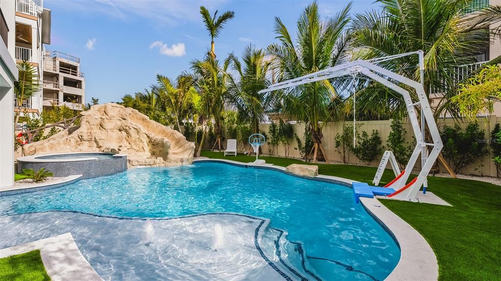 For Sale: $4,500,000 (5 beds, 5 baths, 3891 Square Feet)