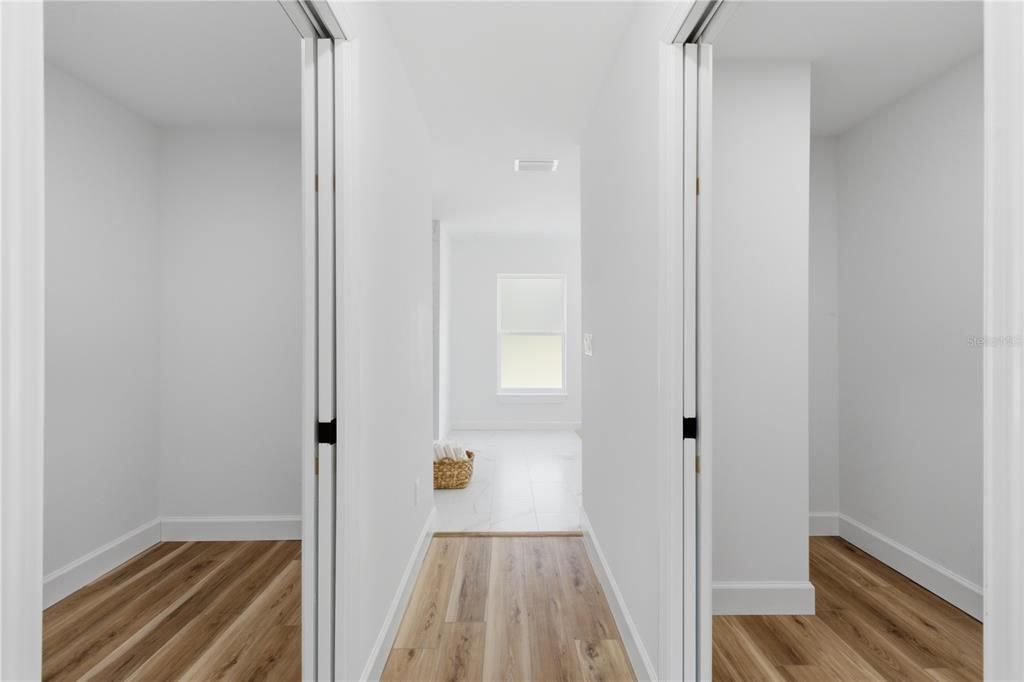 На продажу: $389,900 (4 спален, 2 ванн, 2100 Квадратных фут)