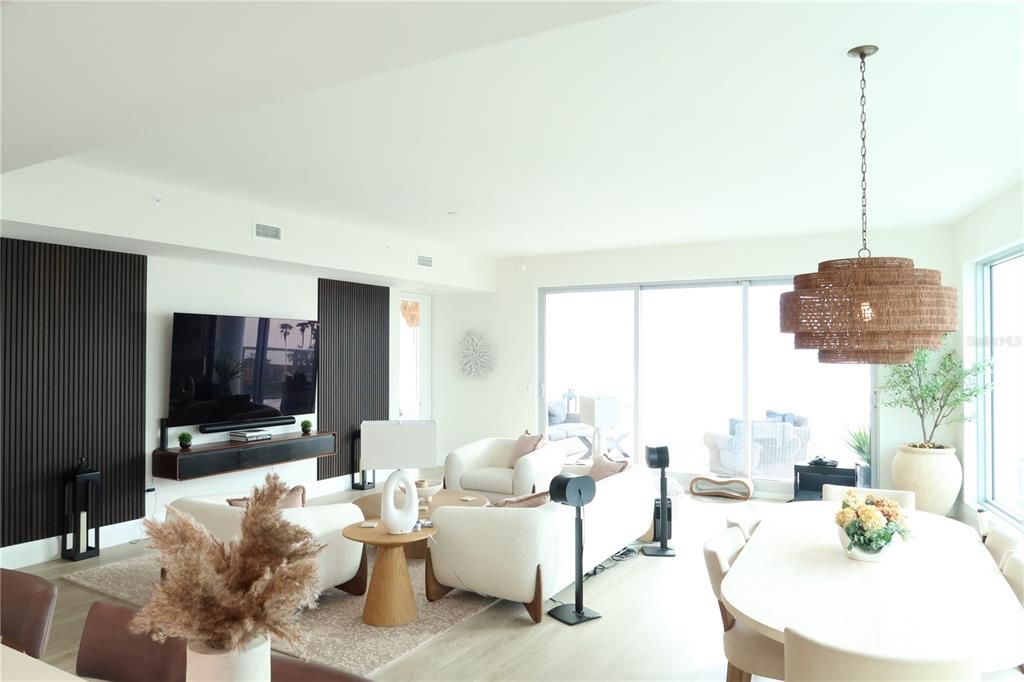 For Sale: $2,199,000 (3 beds, 3 baths, 2522 Square Feet)