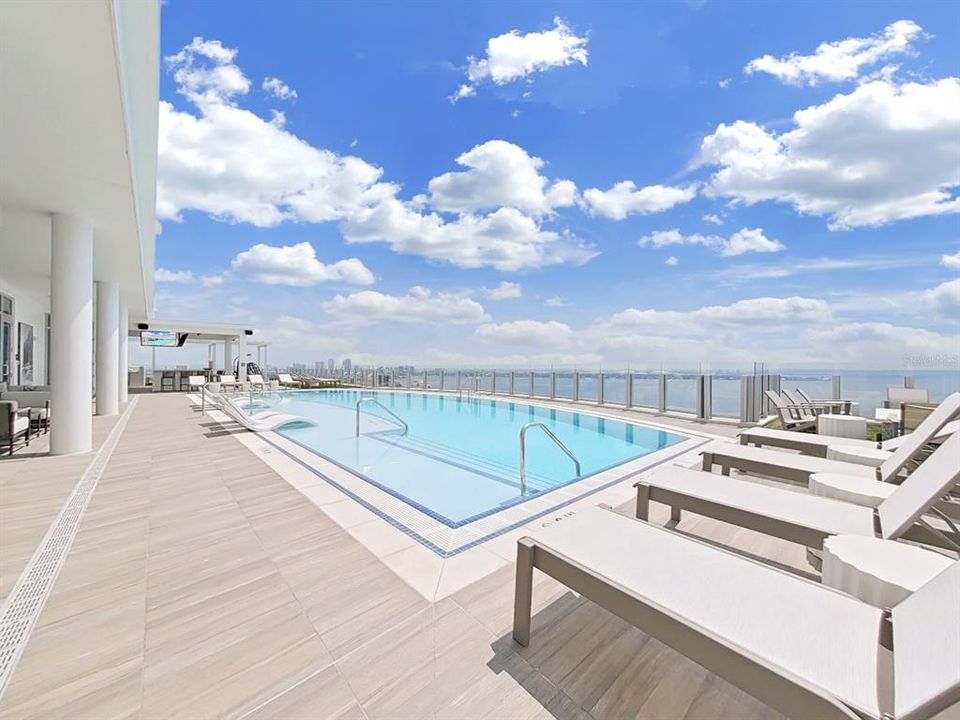 For Sale: $2,199,000 (3 beds, 3 baths, 2522 Square Feet)