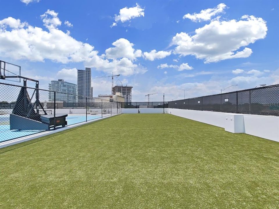 For Sale: $2,199,000 (3 beds, 3 baths, 2522 Square Feet)
