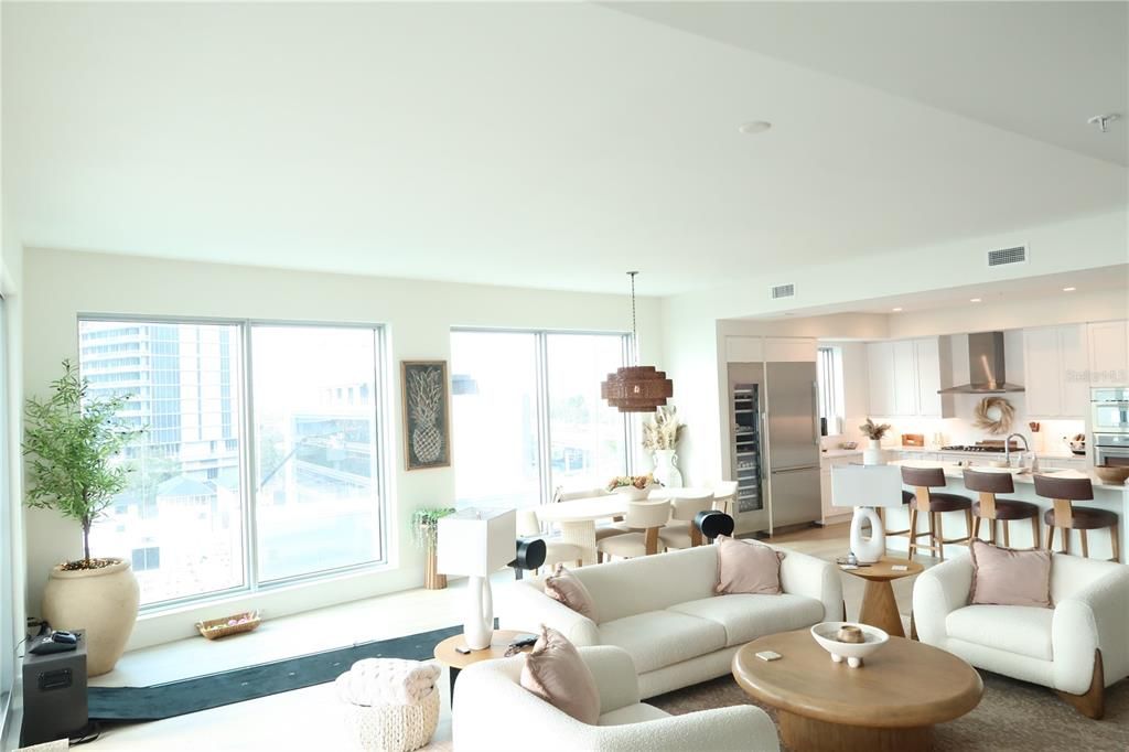 For Sale: $2,199,000 (3 beds, 3 baths, 2522 Square Feet)