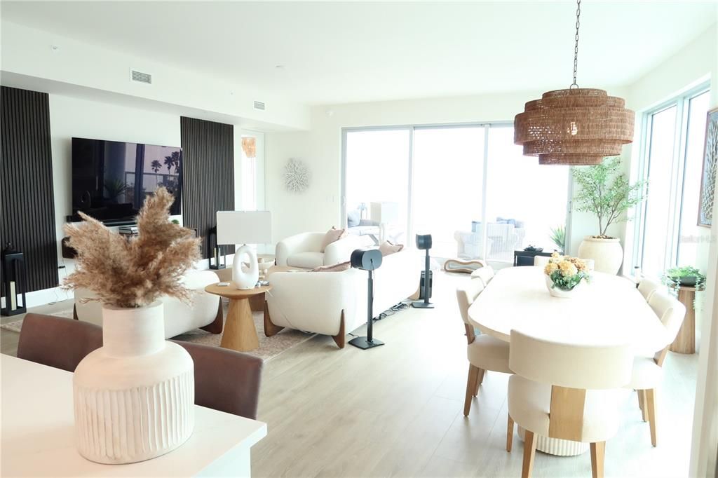 For Sale: $2,199,000 (3 beds, 3 baths, 2522 Square Feet)