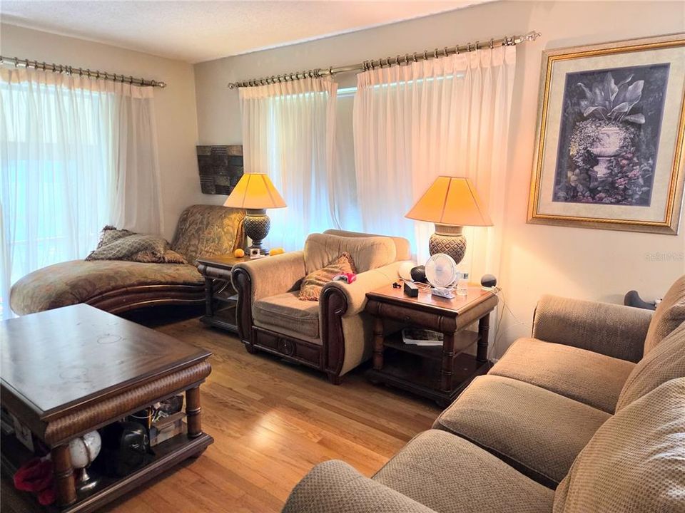 For Sale: $199,000 (3 beds, 2 baths, 1230 Square Feet)