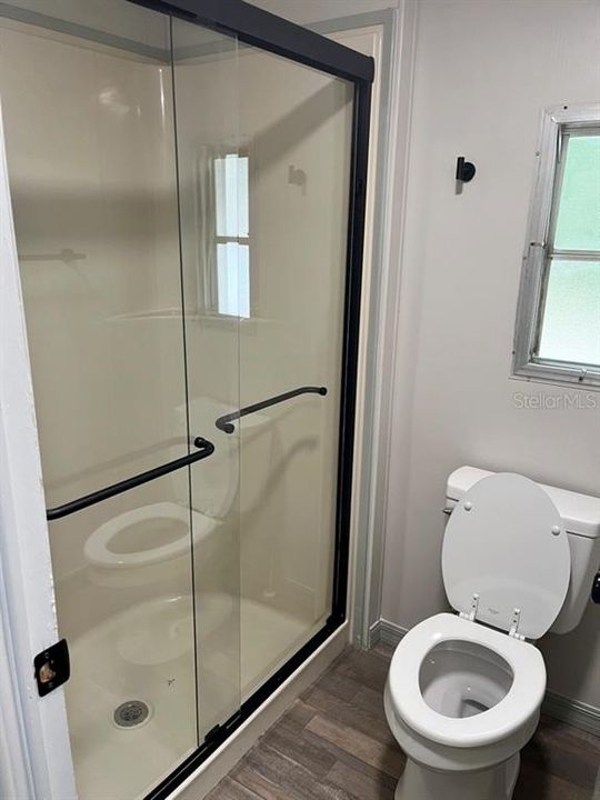 For Sale: $154,900 (2 beds, 2 baths, 1176 Square Feet)