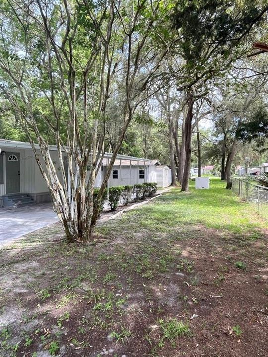 For Sale: $154,900 (2 beds, 2 baths, 1176 Square Feet)