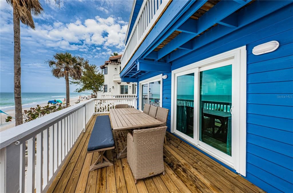 For Rent: $13,000 (3 beds, 3 baths, 3472 Square Feet)