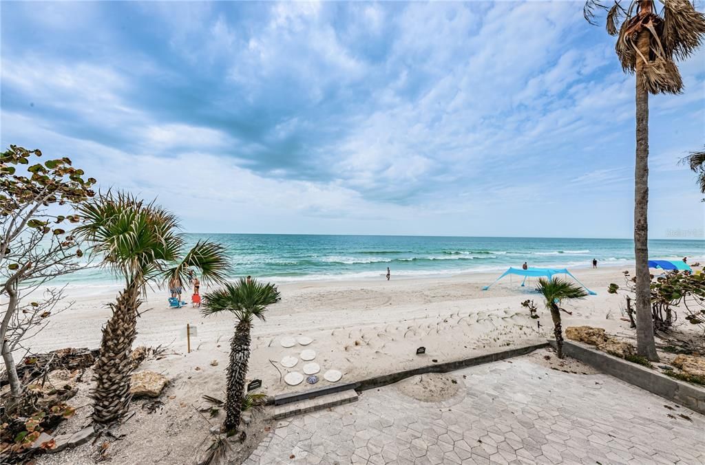 For Rent: $13,000 (3 beds, 3 baths, 3472 Square Feet)