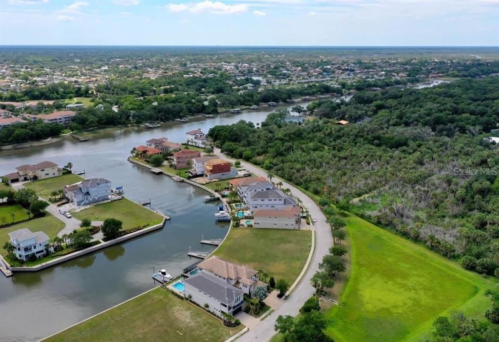 For Sale: $299,000 (0.17 acres)
