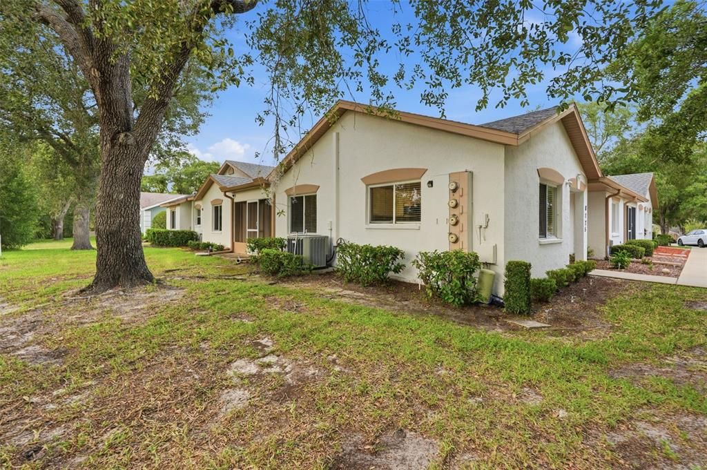 Active With Contract: $170,000 (2 beds, 2 baths, 1260 Square Feet)