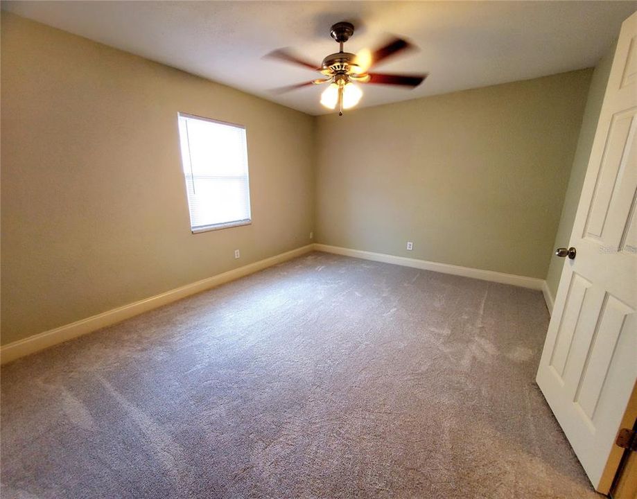 For Sale: $359,900 (3 beds, 2 baths, 1269 Square Feet)