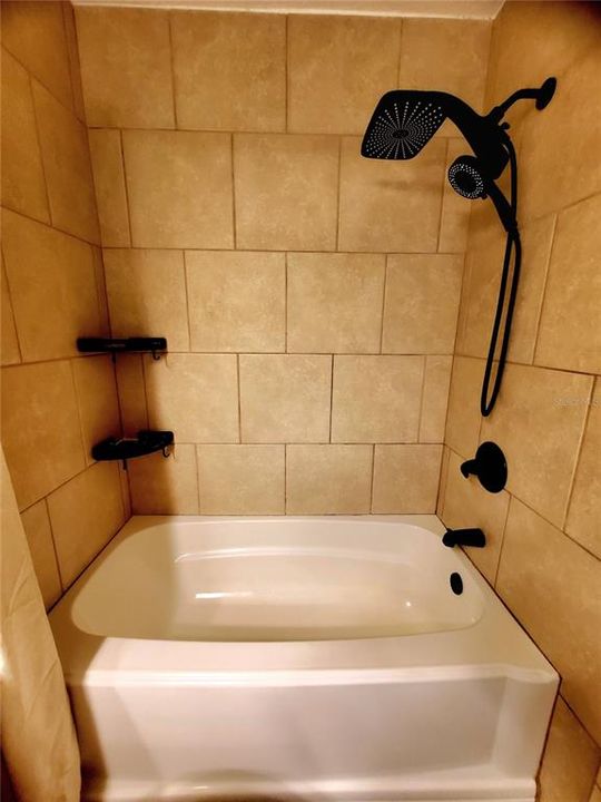 For Sale: $359,900 (3 beds, 2 baths, 1269 Square Feet)