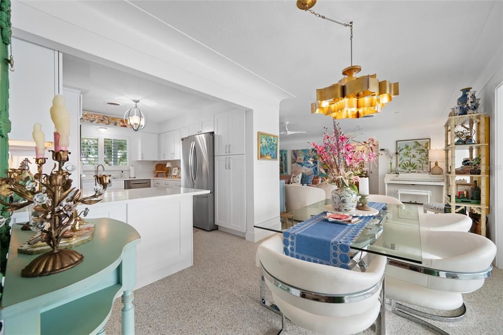 For Sale: $1,295,000 (2 beds, 2 baths, 1686 Square Feet)
