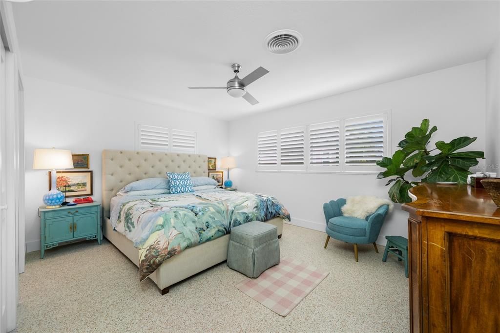 For Sale: $1,295,000 (2 beds, 2 baths, 1686 Square Feet)