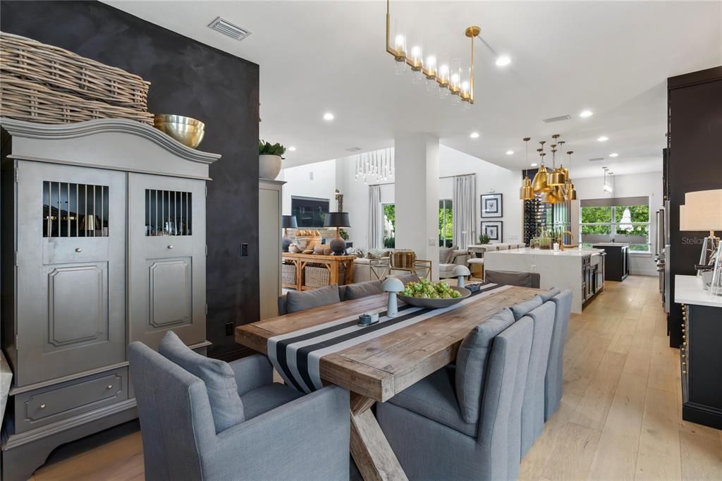For Sale: $1,945,000 (4 beds, 3 baths, 4188 Square Feet)