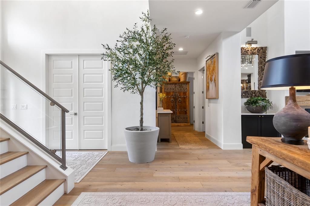 For Sale: $1,945,000 (4 beds, 3 baths, 4188 Square Feet)