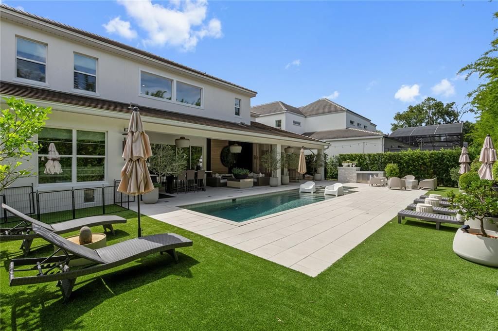 For Sale: $1,945,000 (4 beds, 3 baths, 4188 Square Feet)