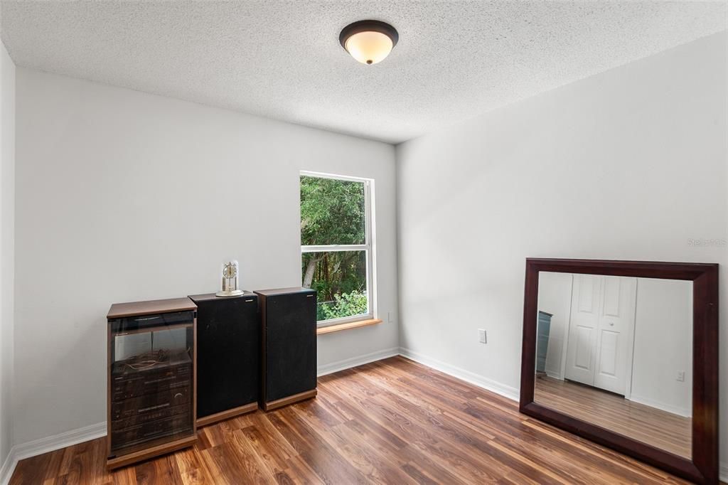 En Venta: $370,000 (4 camas, 2 baños, 2144 Pies cuadrados)
