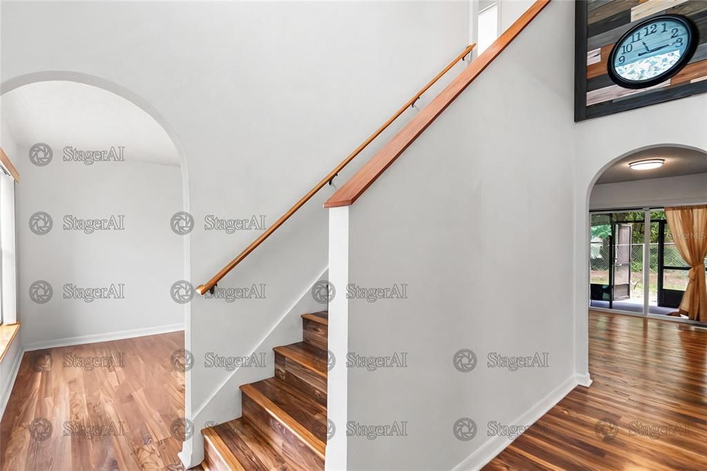 En Venta: $370,000 (4 camas, 2 baños, 2144 Pies cuadrados)