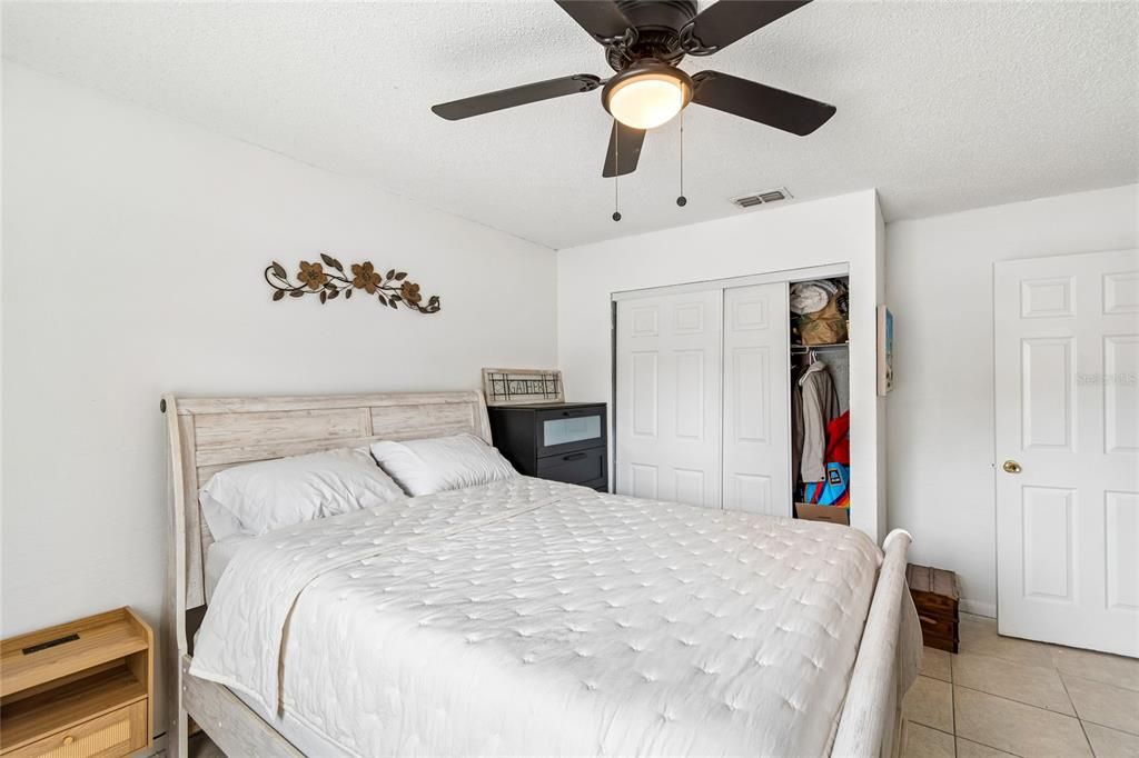 For Rent: $3,000 (4 beds, 2 baths, 1235 Square Feet)