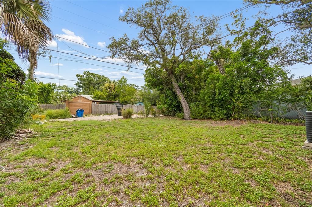 For Rent: $3,000 (4 beds, 2 baths, 1235 Square Feet)