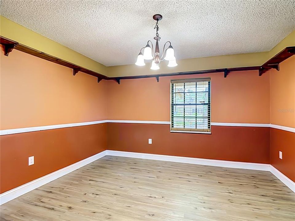 For Sale: $625,000 (4 beds, 3 baths, 2473 Square Feet)