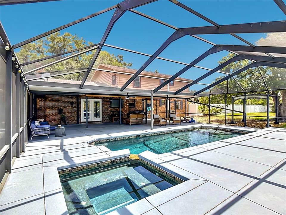 For Sale: $625,000 (4 beds, 3 baths, 2473 Square Feet)