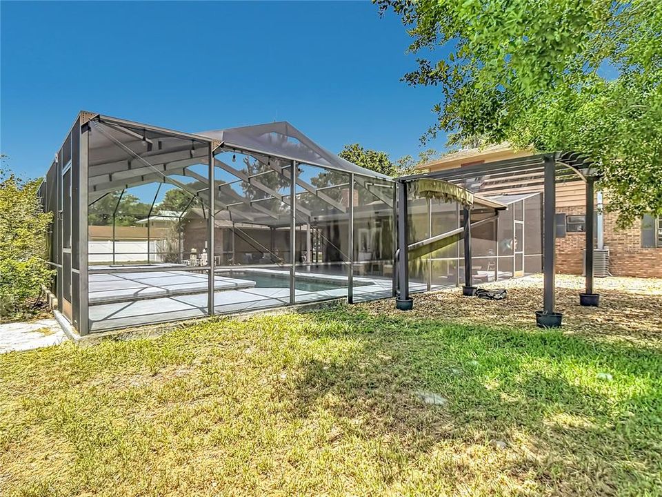 For Sale: $625,000 (4 beds, 3 baths, 2473 Square Feet)