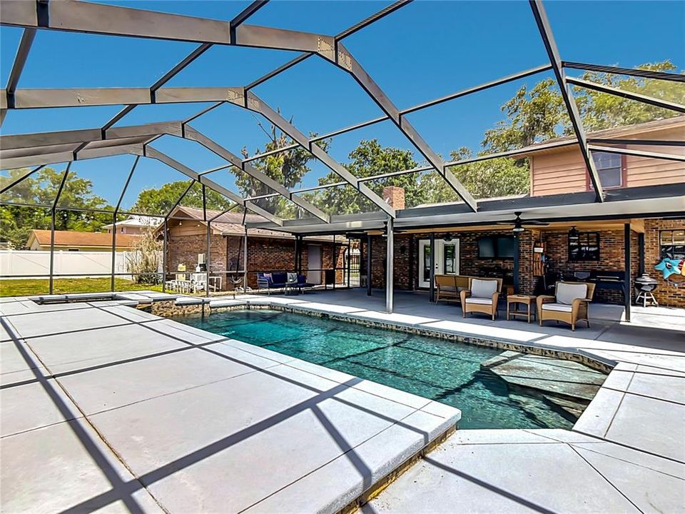 For Sale: $625,000 (4 beds, 3 baths, 2473 Square Feet)