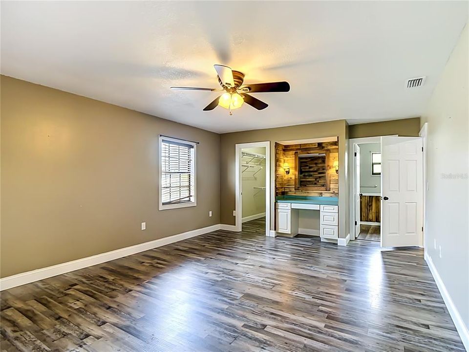 For Sale: $625,000 (4 beds, 3 baths, 2473 Square Feet)