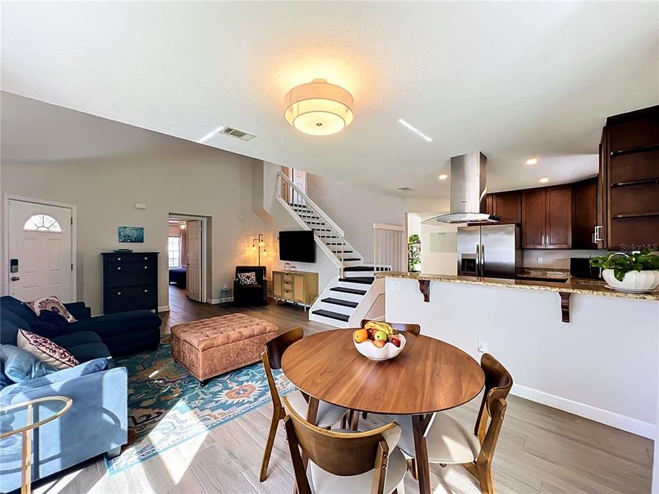 For Sale: $360,000 (3 beds, 2 baths, 1209 Square Feet)