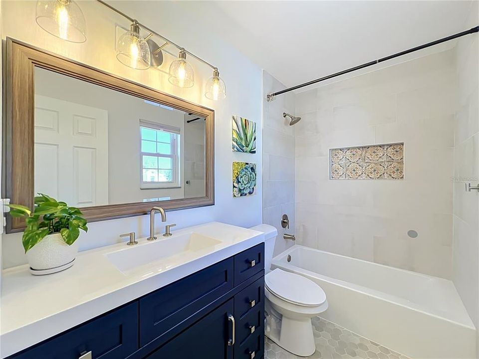For Sale: $360,000 (3 beds, 2 baths, 1209 Square Feet)
