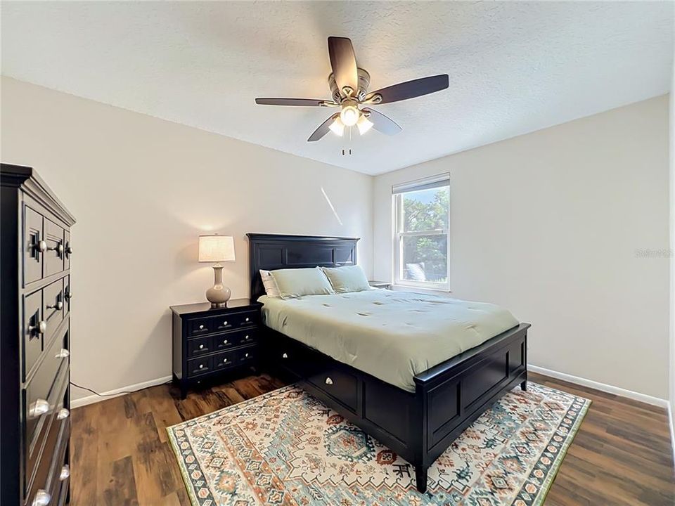 For Sale: $360,000 (3 beds, 2 baths, 1209 Square Feet)