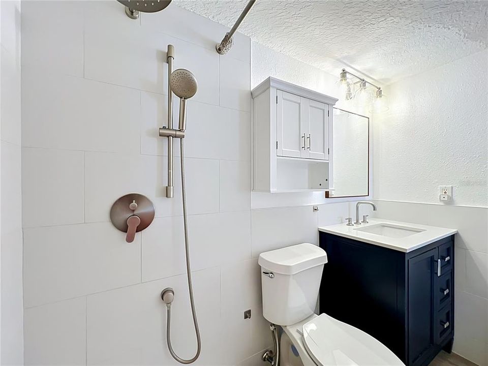 For Sale: $360,000 (3 beds, 2 baths, 1209 Square Feet)