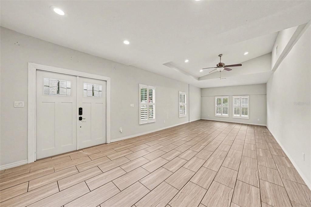 For Sale: $465,000 (3 beds, 2 baths, 1868 Square Feet)