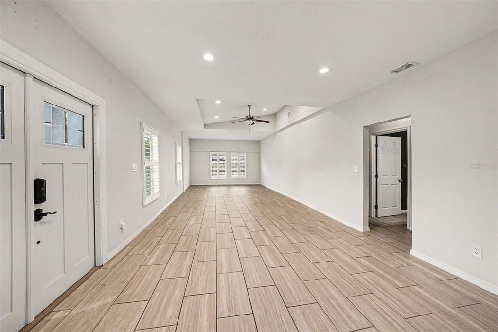 For Sale: $465,000 (3 beds, 2 baths, 1868 Square Feet)