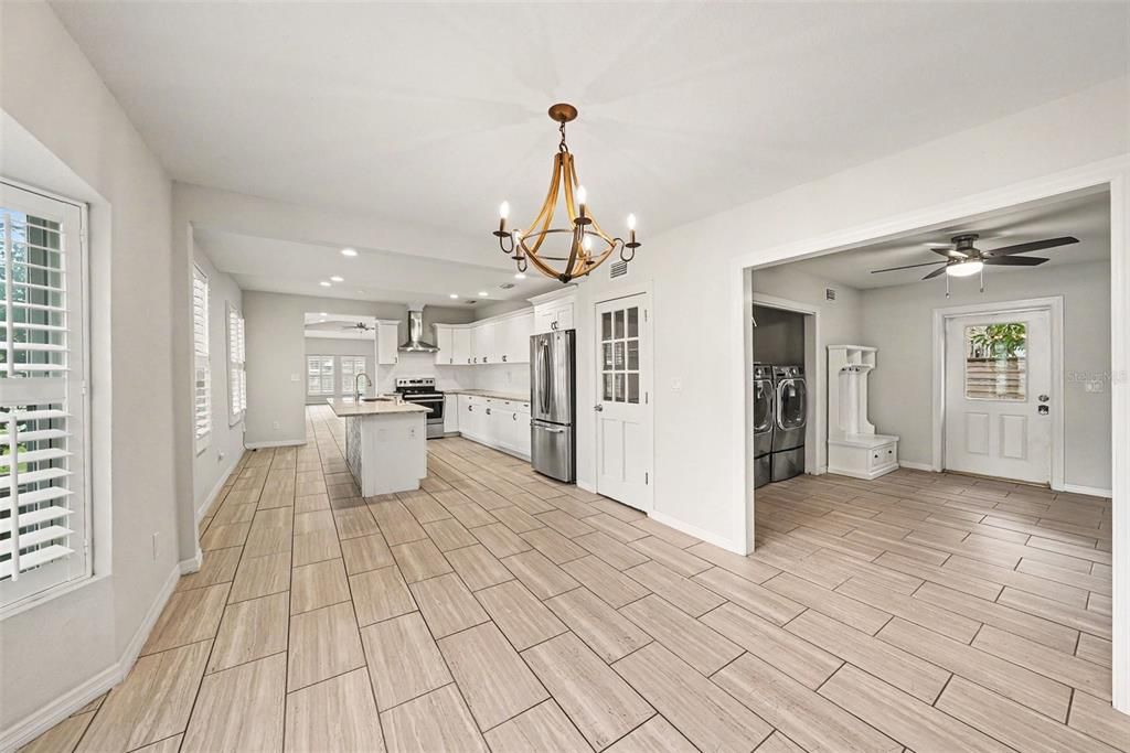 For Sale: $465,000 (3 beds, 2 baths, 1868 Square Feet)