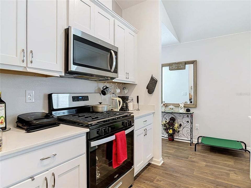 En Venta: $345,000 (4 camas, 2 baños, 1783 Pies cuadrados)