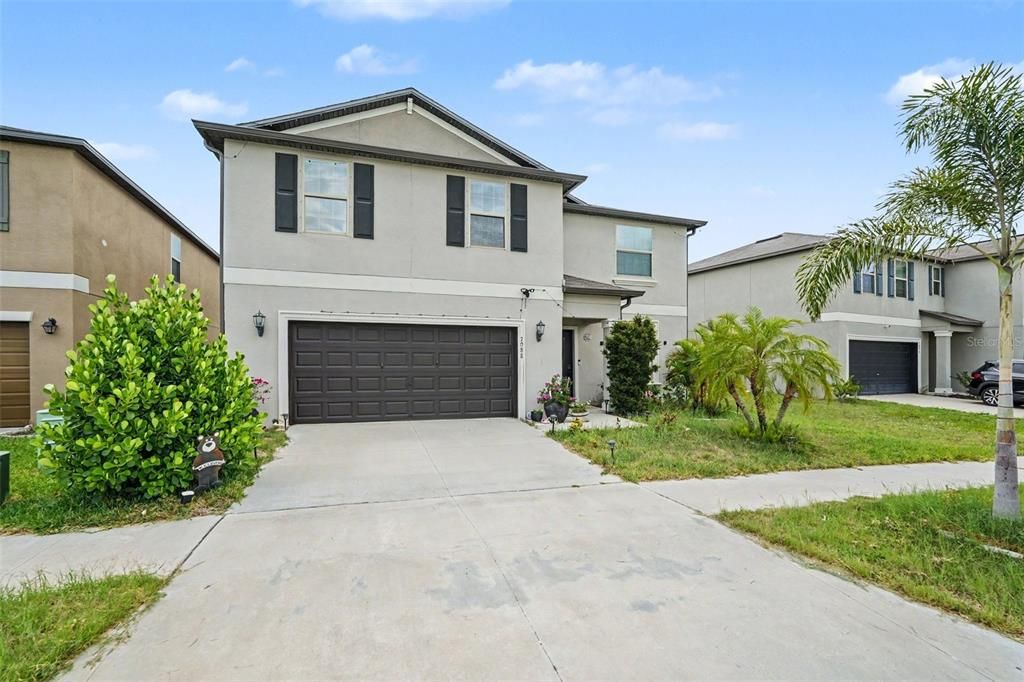 For Sale: $485,000 (6 beds, 3 baths, 3130 Square Feet)