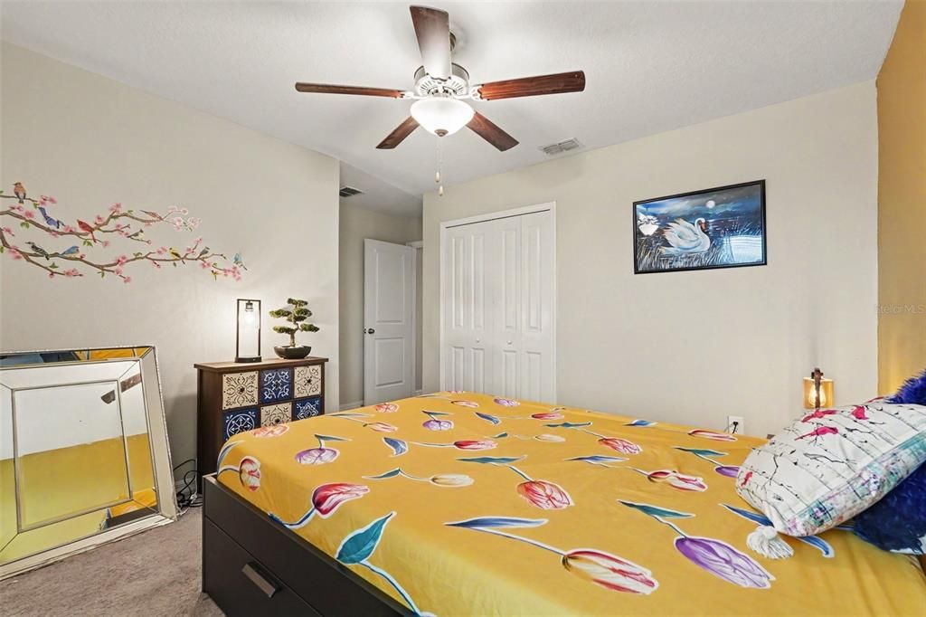 For Sale: $485,000 (6 beds, 3 baths, 3130 Square Feet)