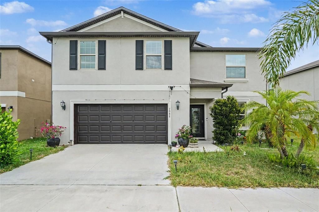 For Sale: $485,000 (6 beds, 3 baths, 3130 Square Feet)