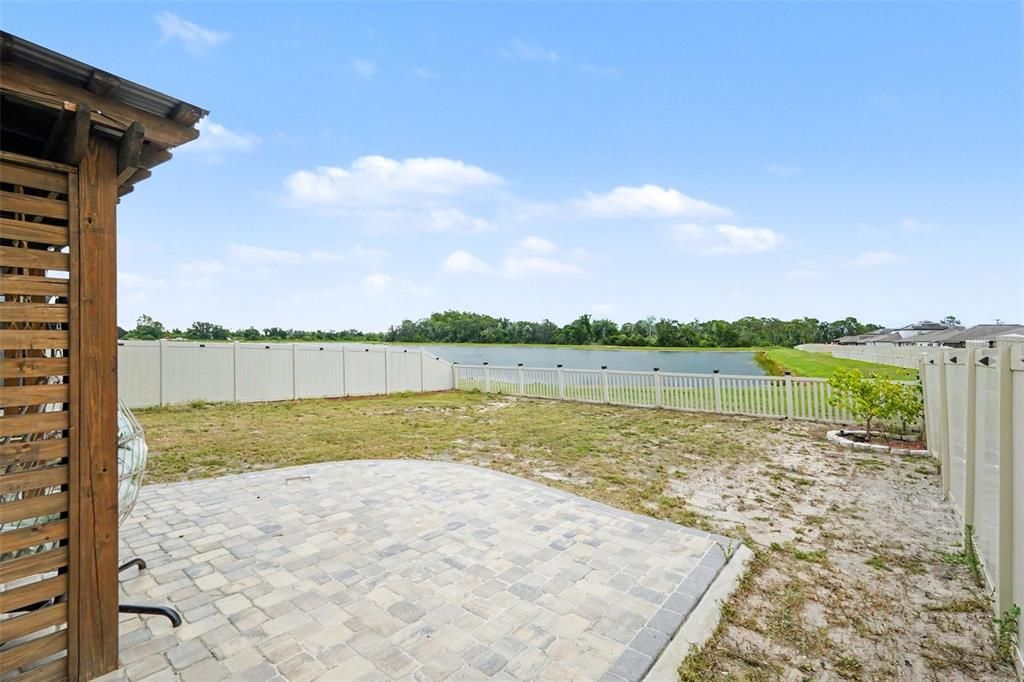 For Sale: $485,000 (6 beds, 3 baths, 3130 Square Feet)