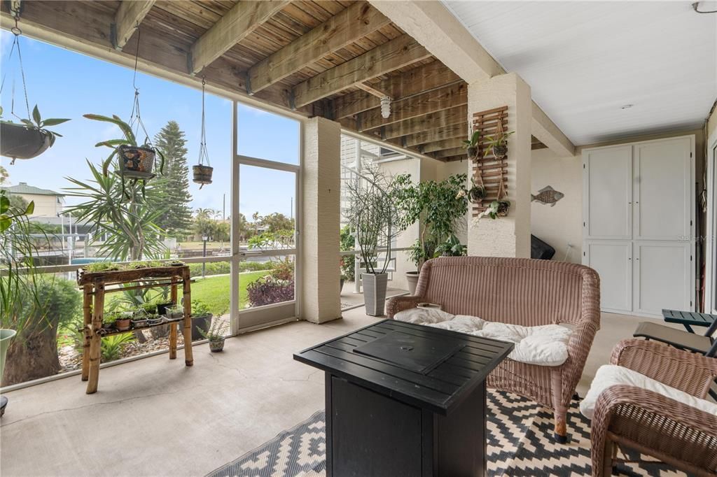 En Venta: $362,000 (2 camas, 2 baños, 1205 Pies cuadrados)