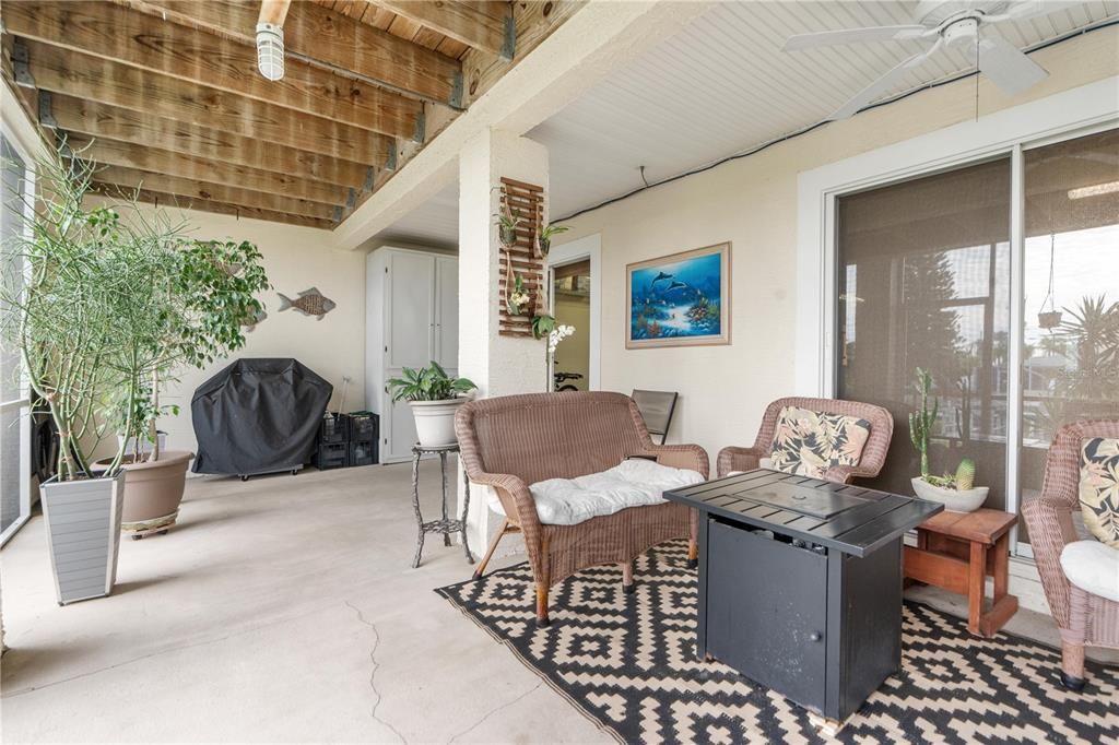 En Venta: $362,000 (2 camas, 2 baños, 1205 Pies cuadrados)