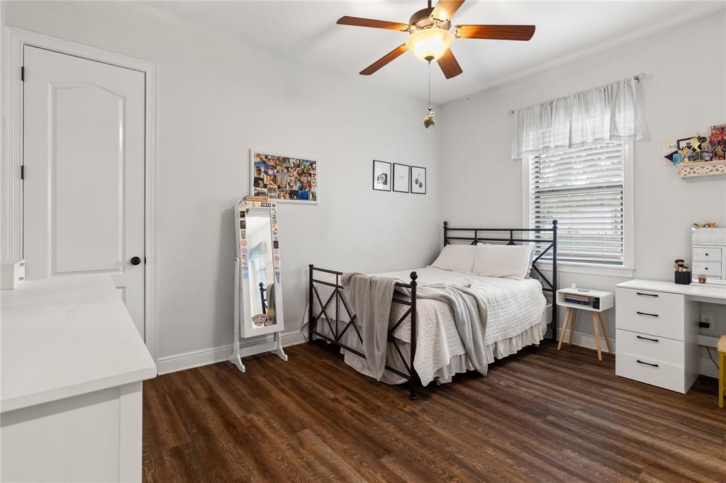 For Sale: $1,595,000 (5 beds, 4 baths, 4538 Square Feet)
