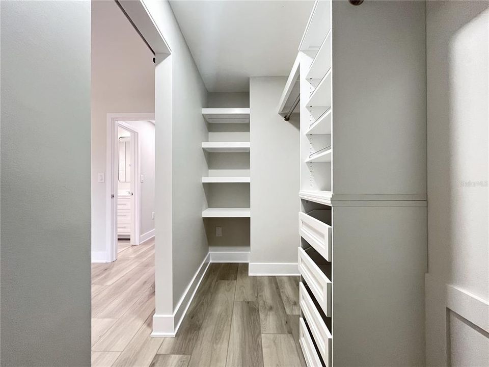 For Sale: $229,000 (2 beds, 2 baths, 1140 Square Feet)