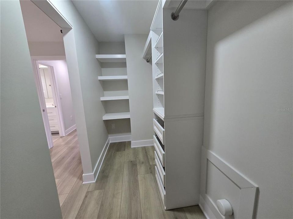 For Sale: $229,000 (2 beds, 2 baths, 1140 Square Feet)