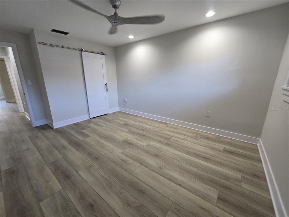 For Sale: $229,000 (2 beds, 2 baths, 1140 Square Feet)