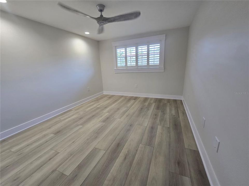 For Sale: $229,000 (2 beds, 2 baths, 1140 Square Feet)